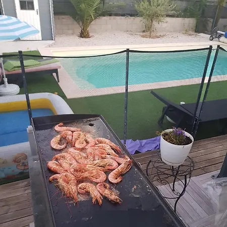 Tres Belle Avec Piscine Et Jaccuzi Vila