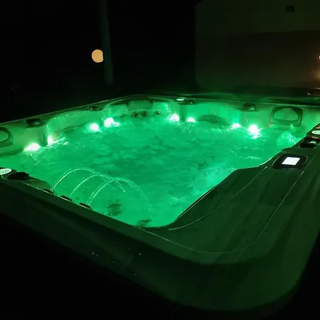 Tres Belle Avec Piscine Et Jaccuzi Villa