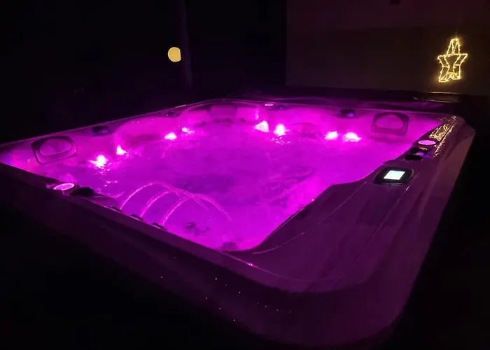 Tres Belle Avec Piscine Et Jaccuzi